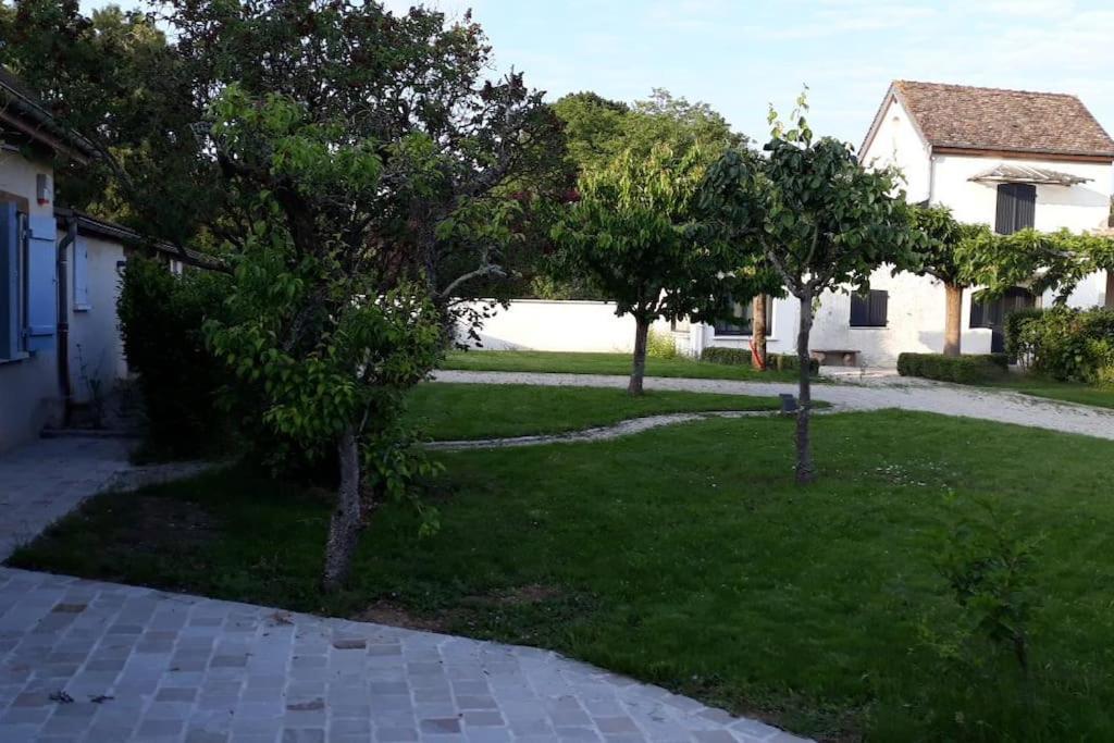 Les Annexes Villa Verdun-sur-le-Doubs Eksteriør billede